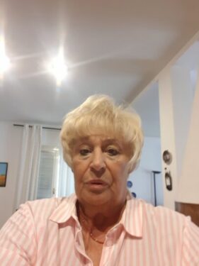 Accompagno signore sole autosufficenti in vacanza viaggi visite disbrigo impegni di vario tipo