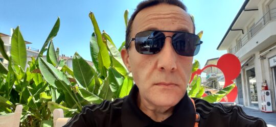 Cerco lavoro full time  e anche solo giorno o notte